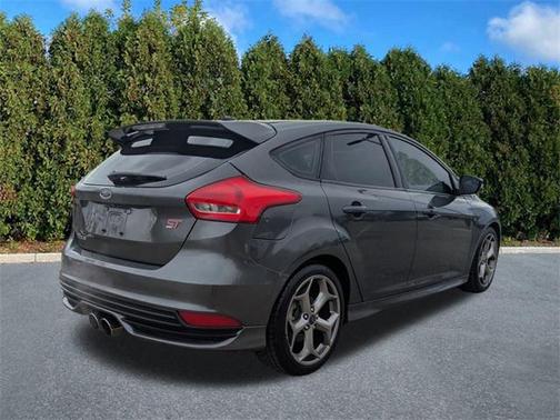 2016 Ford Focus ST ST