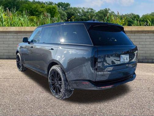 2026 Land Rover Range Rover P400 SE 7 Seat