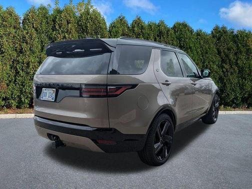 2025 Land Rover Discovery P360 Dynamic SE