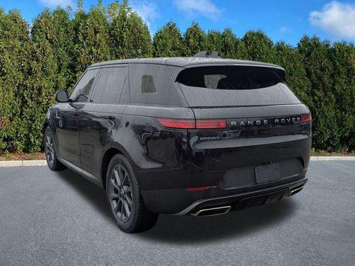 2024 Land Rover Range Rover Sport SE