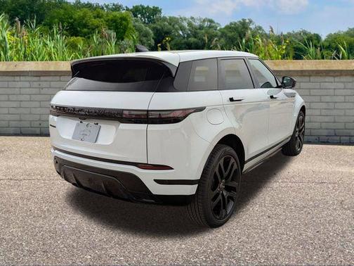2026 Land Rover Range Rover Evoque Dynamic SE