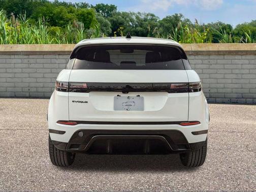 2026 Land Rover Range Rover Evoque Dynamic SE
