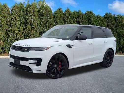 2025 Land Rover Range Rover Sport SE