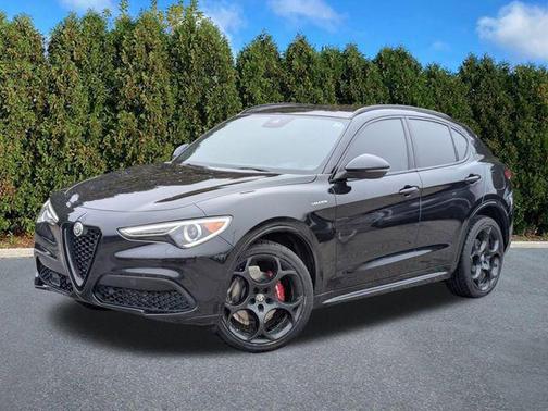 2023 Alfa Romeo Stelvio Veloce AWD
