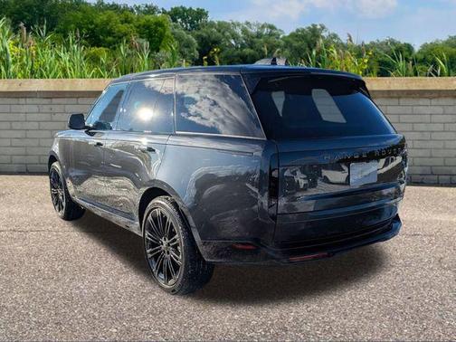 2026 Land Rover Range Rover P400 SE