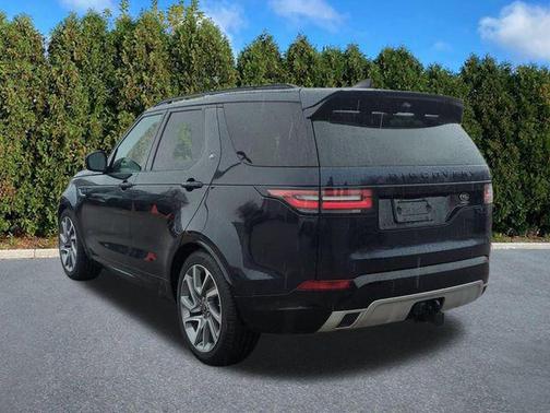 Blue Metallic 2020 Land Rover Discovery Landmark Edition