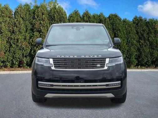 Santorini Black 2024 Land Rover Range Rover P530 SE