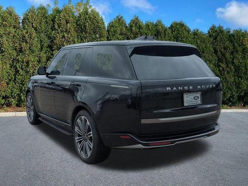 Santorini Black 2024 Land Rover Range Rover P530 SE
