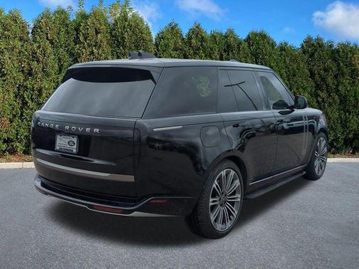 Santorini Black 2024 Land Rover Range Rover P530 SE