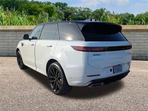 2026 Land Rover Range Rover Sport SE