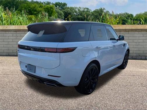 2026 Land Rover Range Rover Sport SE