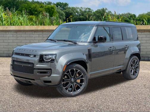 2025 Land Rover Defender 110 V8