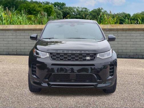 Santorini Black Metallic 2026 Land Rover Discovery Sport Landmark