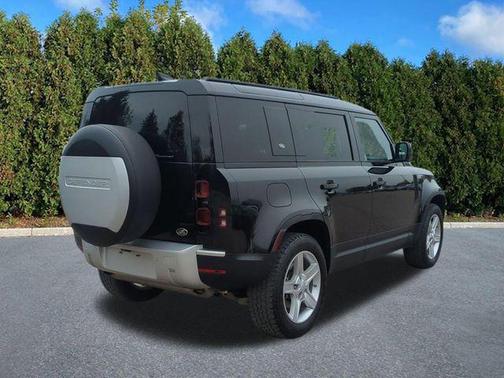 Santorini Black Metallic 2020 Land Rover Defender 110 SE