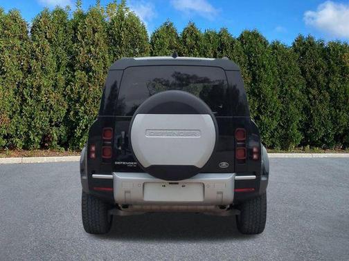 Santorini Black Metallic 2020 Land Rover Defender 110 SE
