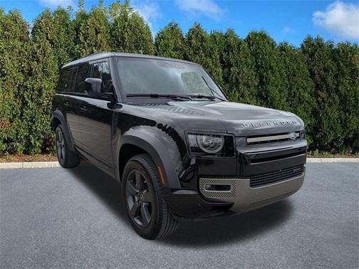 2023 Land Rover Defender 130 X-Dynamic SE