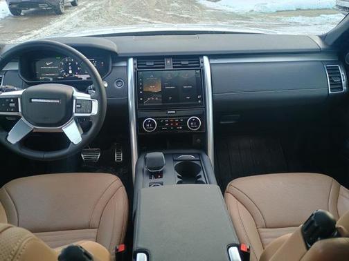 2025 Land Rover Discovery P360 Dynamic SE