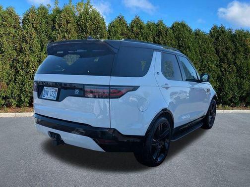 2025 Land Rover Discovery P360 Dynamic SE