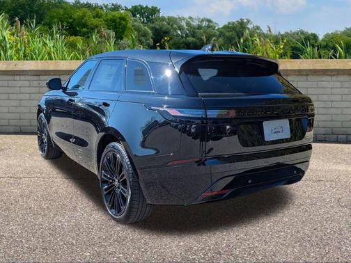 2026 Land Rover Range Rover Velar P250 SE R-Dynamic
