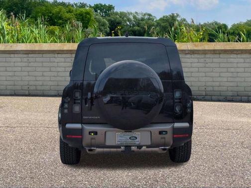 Santorini Black Metallic 2026 Land Rover Defender P300 S