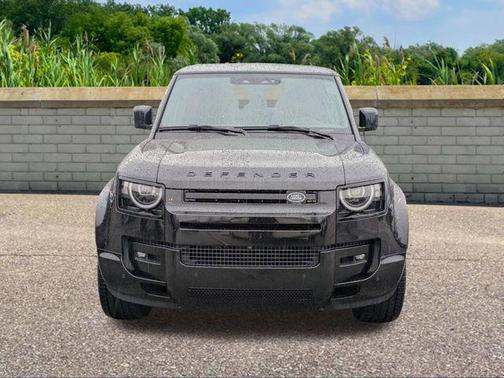 2026 Land Rover Defender P400 X-Dynamic SE