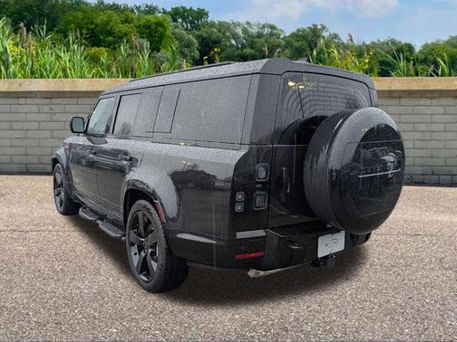 2026 Land Rover Defender P400 X-Dynamic SE