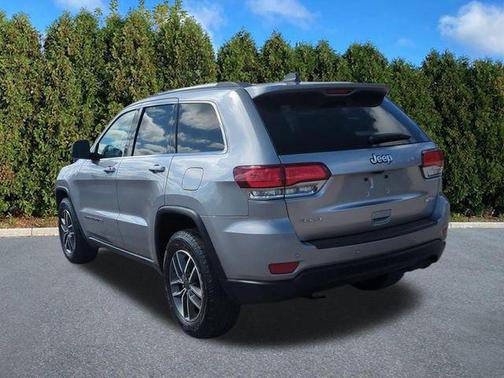 2020 Jeep Grand Cherokee Laredo