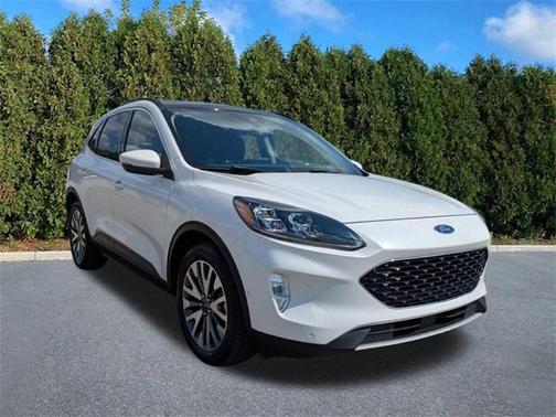 2020 Ford Escape Titanium