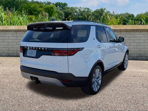 2026 Land Rover Discovery S