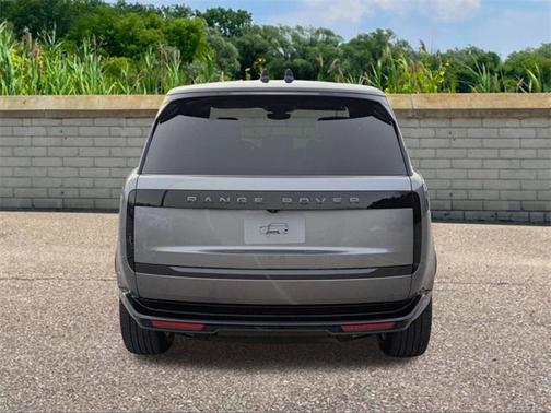 2025 Land Rover Range Rover P400 SE