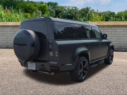 Santorini Black Metallic 2026 Land Rover Defender P400 X-Dynamic SE