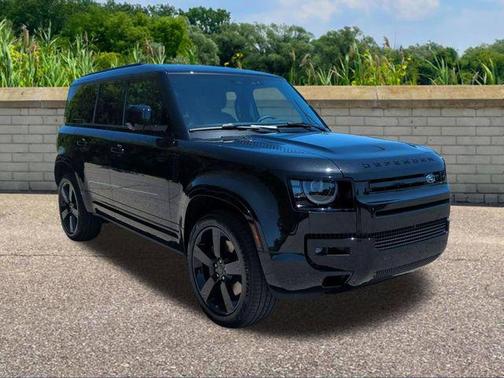 Santorini Black Metallic 2026 Land Rover Defender P400 X-Dynamic SE