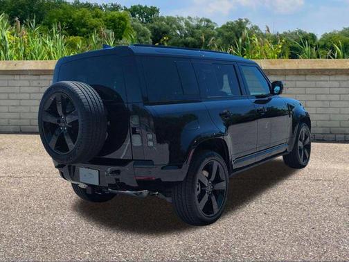 Santorini Black Metallic 2026 Land Rover Defender P400 X-Dynamic SE