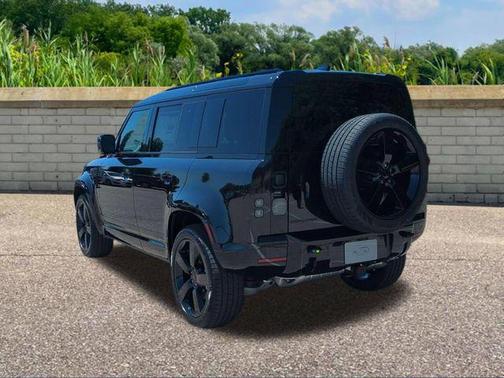 Santorini Black Metallic 2026 Land Rover Defender P400 X-Dynamic SE
