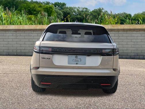 2026 Land Rover Range Rover Velar P250 SE R-Dynamic