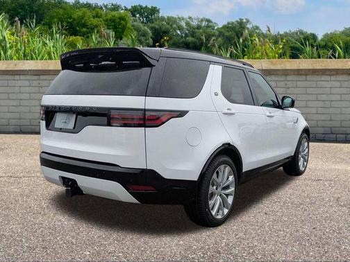2026 Land Rover Discovery Dynamic SE