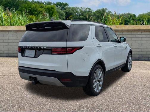 2026 Land Rover Discovery S