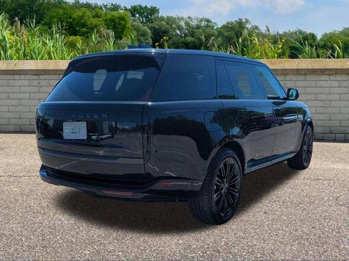 Santorini Black Metallic 2026 Land Rover Range Rover P400 SE 7 Seat