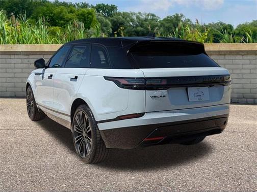 2026 Land Rover Range Rover Velar P250 SE R-Dynamic