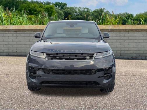 2026 Land Rover Range Rover Sport SE