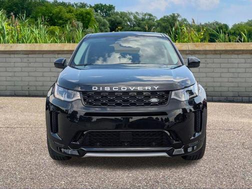Santorini Black Metallic 2025 Land Rover Discovery Sport S