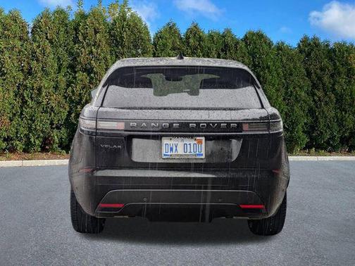 2026 Land Rover Range Rover Velar P250 SE R-Dynamic