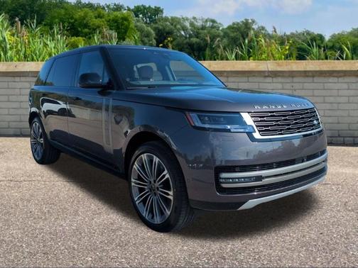 Charente Grey Premium Metallic 2027 Land Rover Range Rover SE