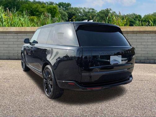 2026 Land Rover Range Rover P400 SE 7 Seat