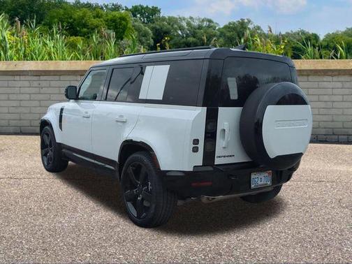 Fuji White 2026 Land Rover Defender P400 X-Dynamic SE