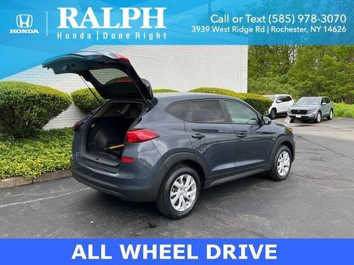 2021 Hyundai TUCSON SE