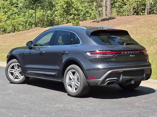 Volcano Grey Metallic 2026 Porsche Macan