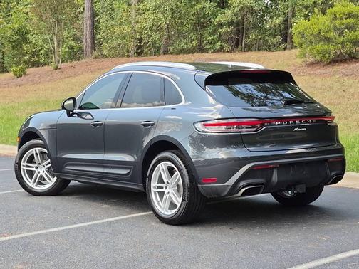 Volcano Grey Metallic 2026 Porsche Macan