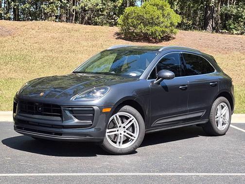 Volcano Grey Metallic 2026 Porsche Macan