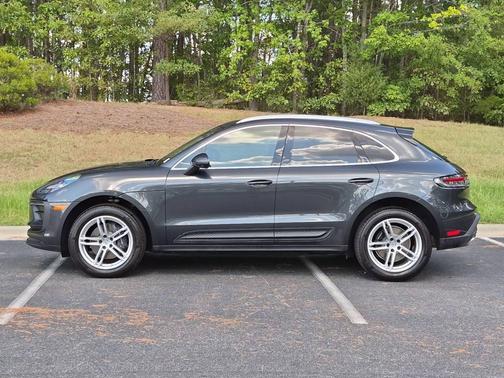 Volcano Grey Metallic 2026 Porsche Macan